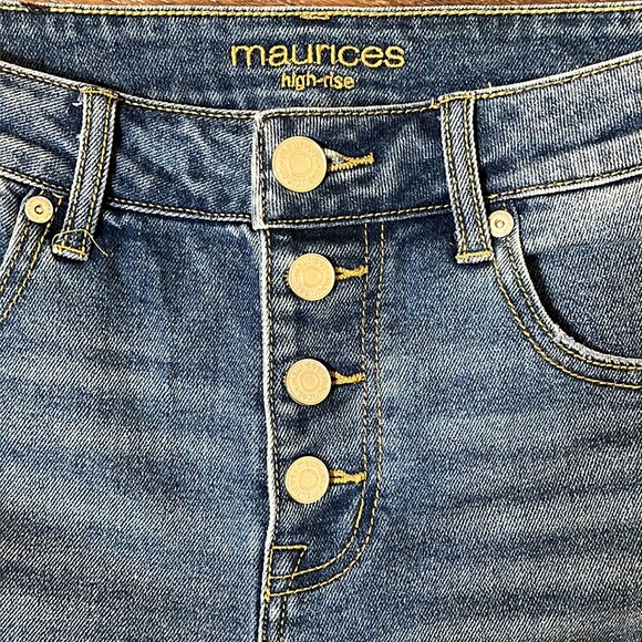 Maurices High-Rise Jeans - Picture 6 of 6